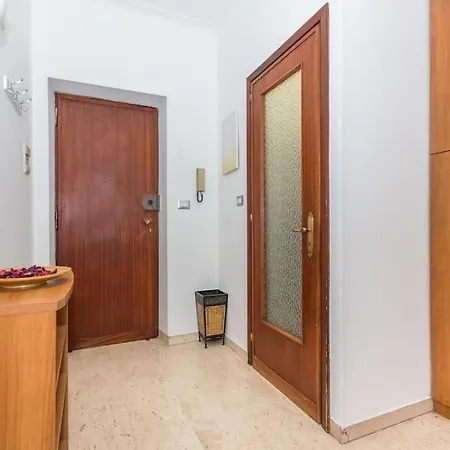 Mercadante Family Apartment Turin